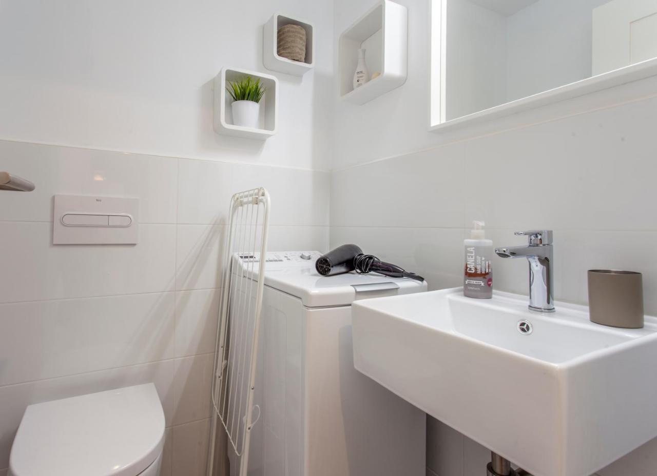 Valencia Flat Rental Malvarrosa Beach Zone Extérieur photo